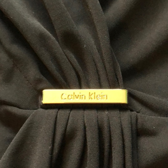 Black slim fit dress 3/4 sleeve by Calvin Klein. - Picture 3 of 4